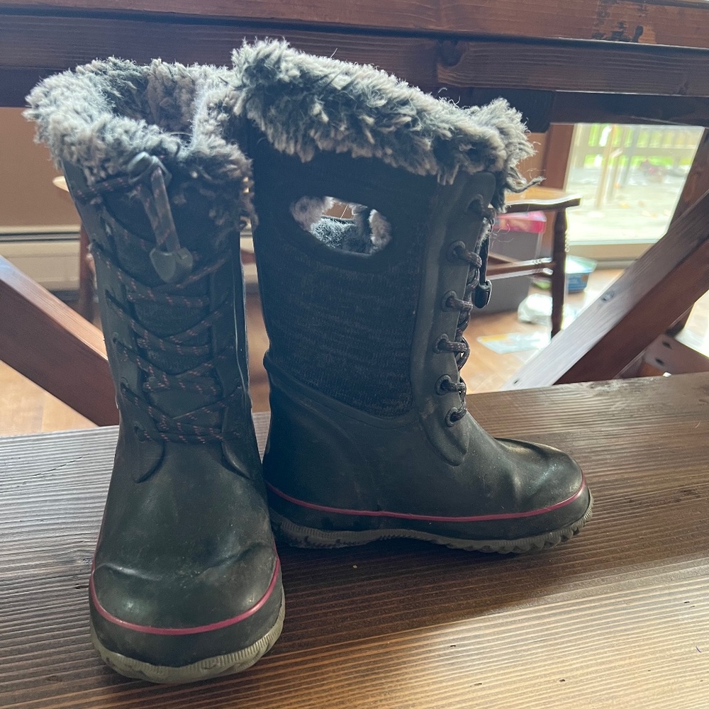 Girls bogs boots